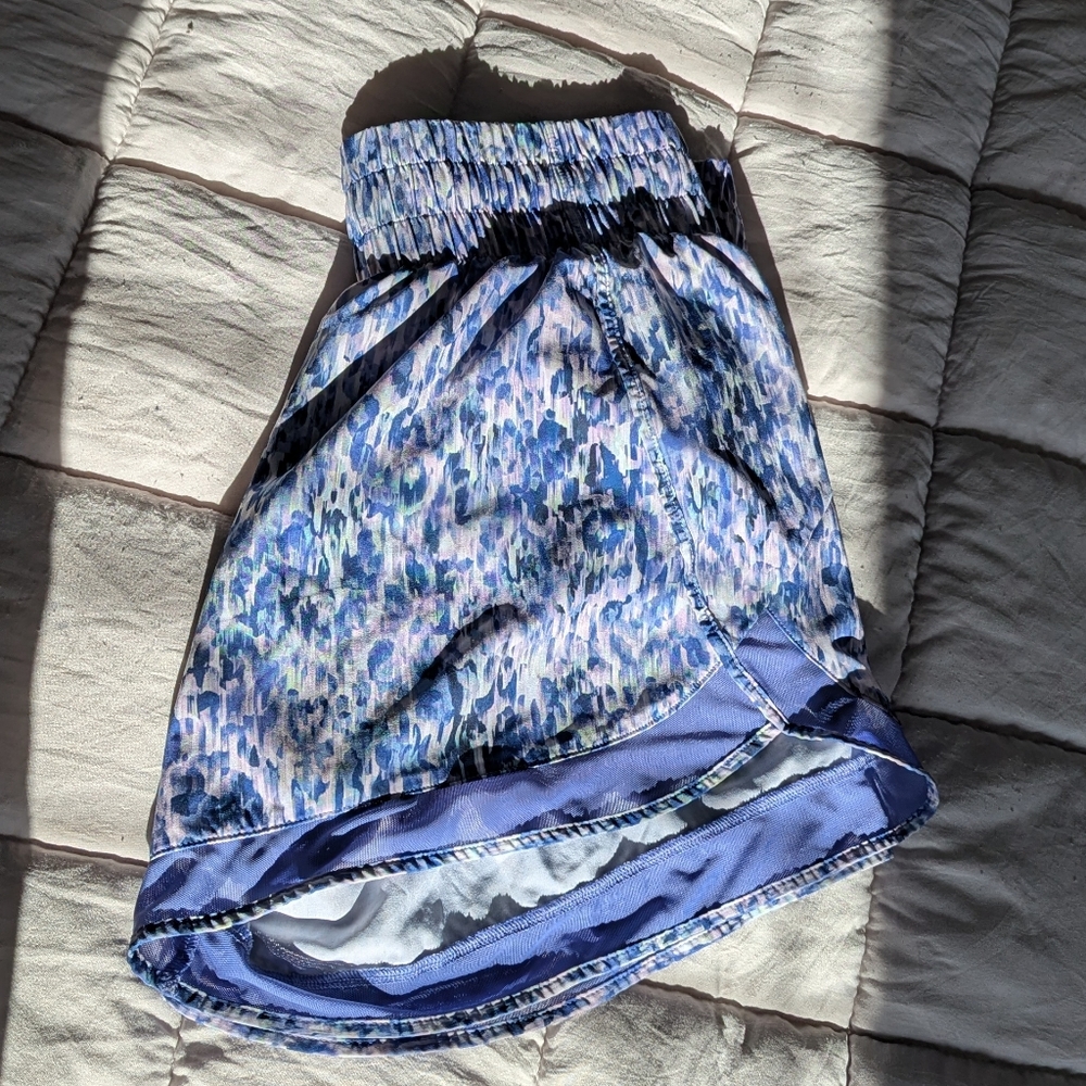 Athleta High-Rise Mesh Racer Run 3' Short - Small - Picture 3 of 9